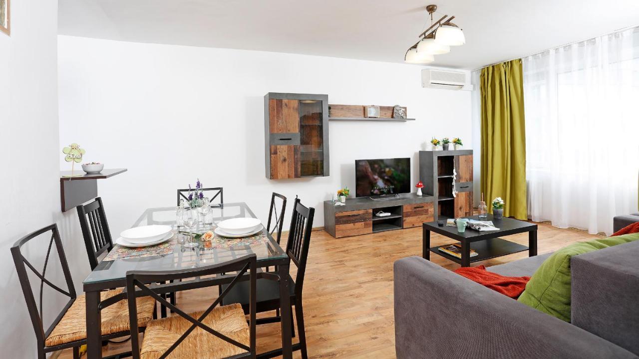 Central Apartment Very Close To Old City Bucureşti Eksteriør bilde
